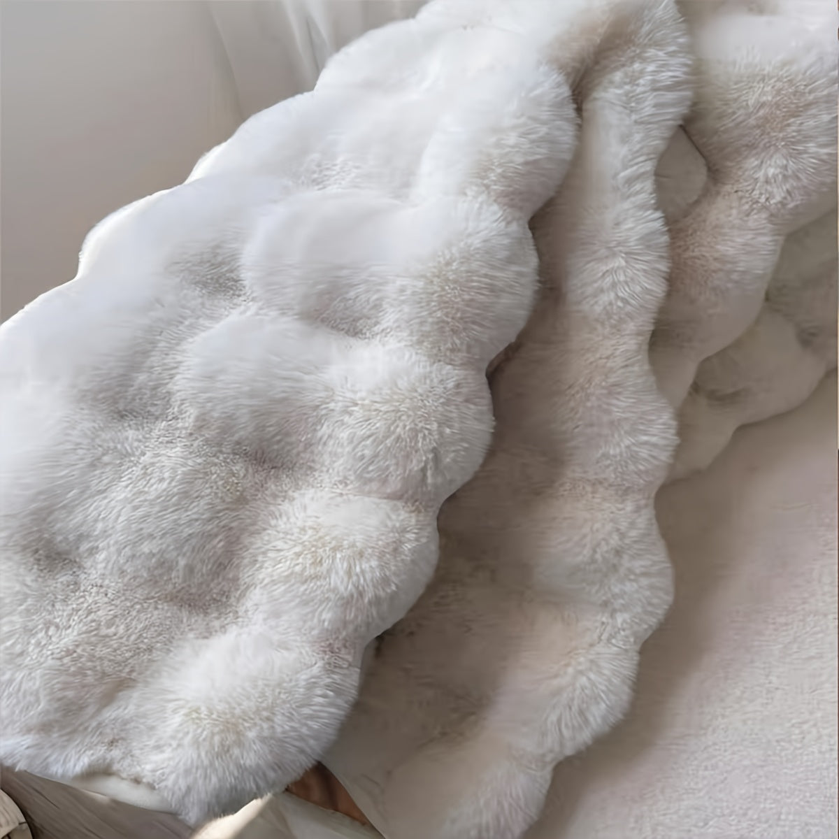 Bubble Fleece Fabric Rug - Warm, Plush & Easy-to-Clean for Home Decor